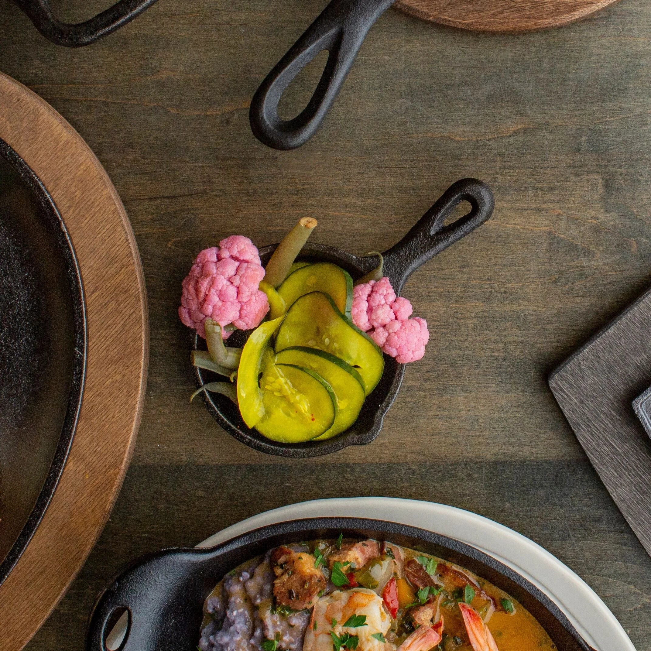  lodgecastironstore.us.com
