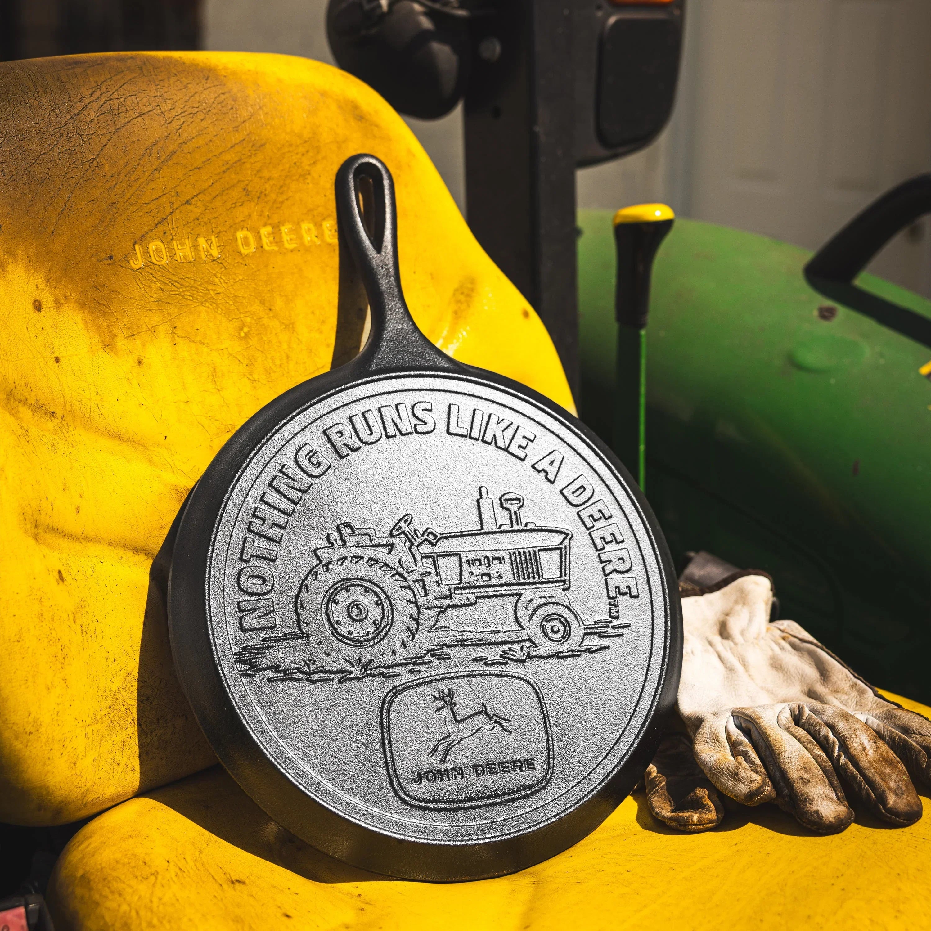  lodgecastironstore.us.com