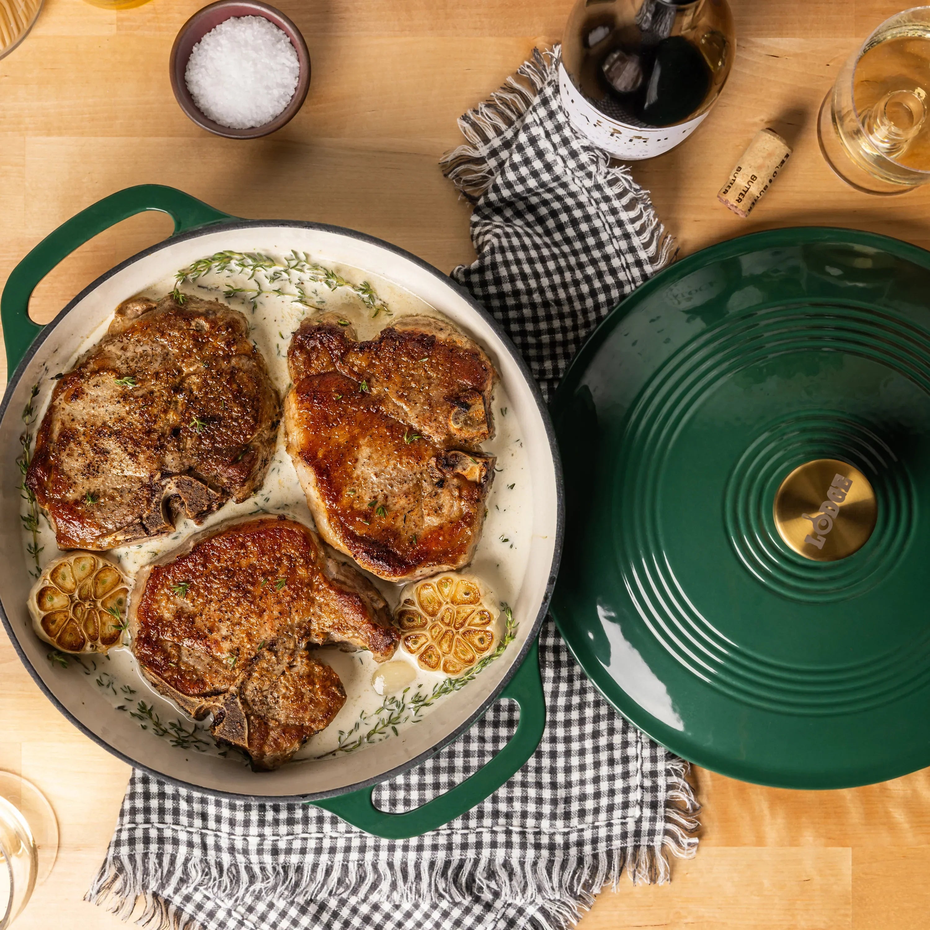  lodgecastironstore.us.com