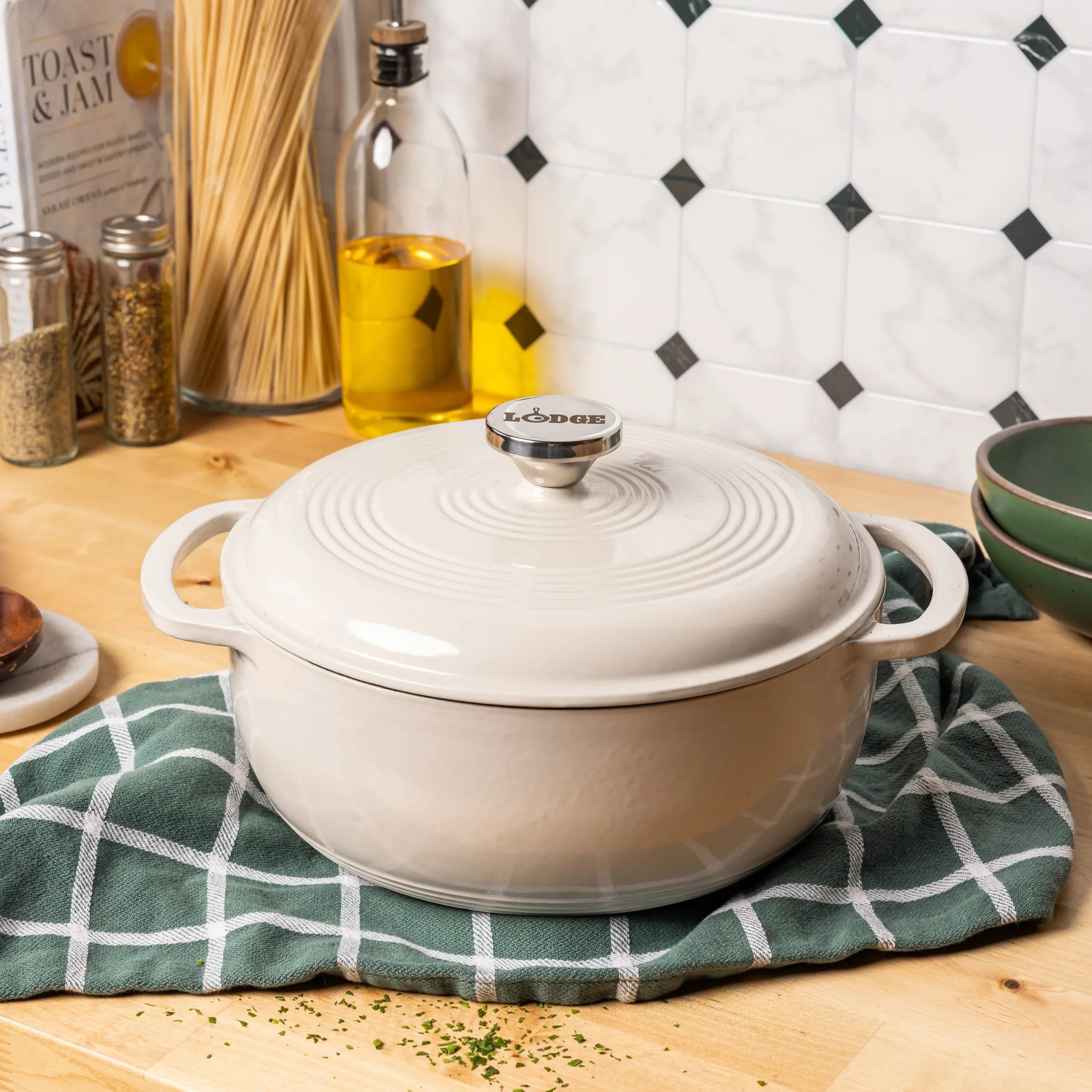  lodgecastironstore.us.com